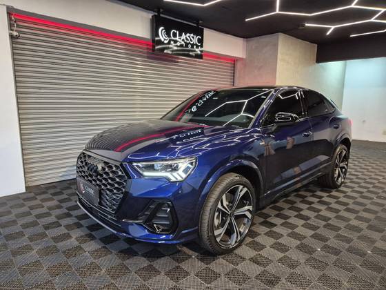AUDI Q3 2.0 40 TFSI GASOLINA SPORTBACK PERFORMANCE BLACK PLUS QUATTRO TIPTRONIC AUDI Q3 2.0 40 TFSI GASOLINA SPORTBACK PERFORMANCE BLACK PLUS QUATTRO TIPTRONIC